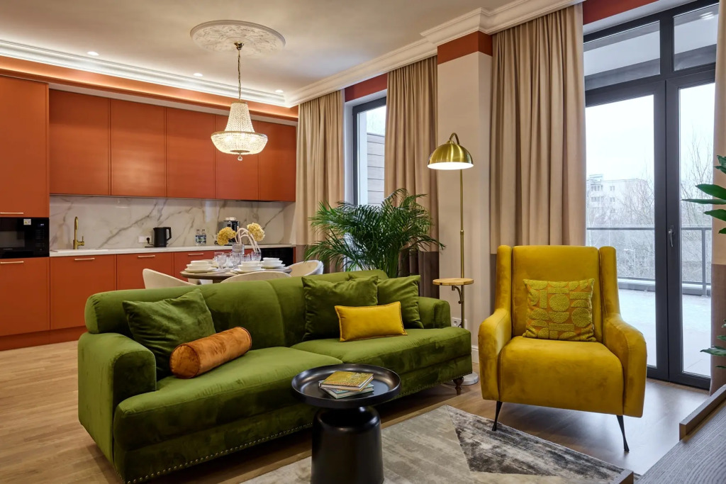 Фотография квартиры Апартаменты ЕвроУют Уникальные яркие дизайнерские