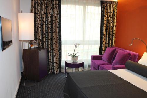 Фотография гостиницы The New Midi