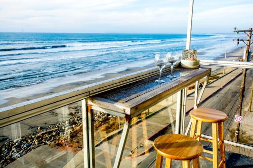 Фотография квартиры Beachfront Charming 1 Bdr 1 Bth