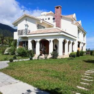 Фотографии мини отеля
Coastline Azure B&B