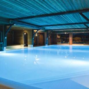 Фотографии гостиницы 
            Chalet-Hôtel La Marmotte, La Tapiaz & SPA, The Originals Relais (Hotel-Chalet de Tradition)