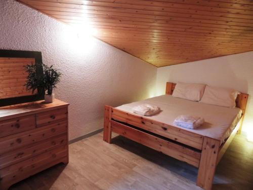 Фотография гостевого дома Appartement Les Gets, 3 pièces, 5 personnes - FR-1-598-23