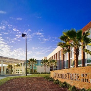 Фотография гостиницы DoubleTree Hotel & Suites Charleston Airport