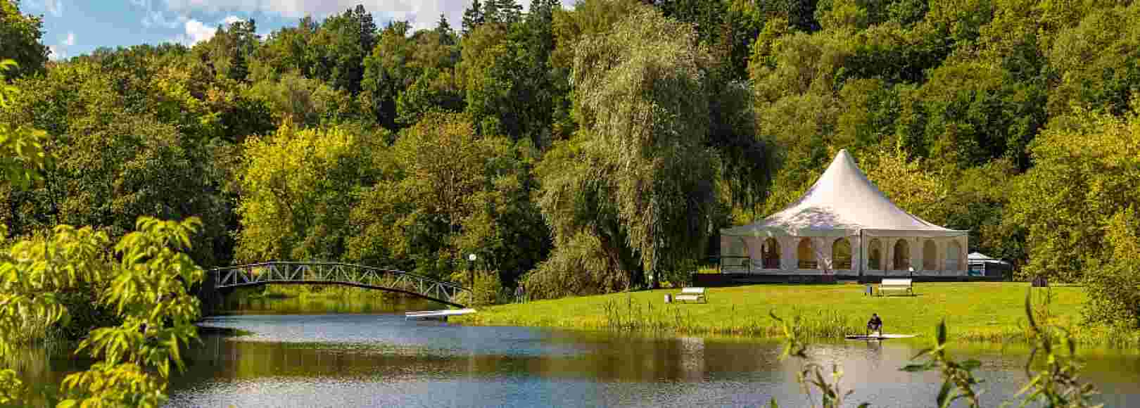 Фотография летней террасы Лебяжий остров