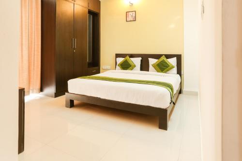 Фотография гостиницы Treebo Trip Hotel Worldtree Prashant Extension