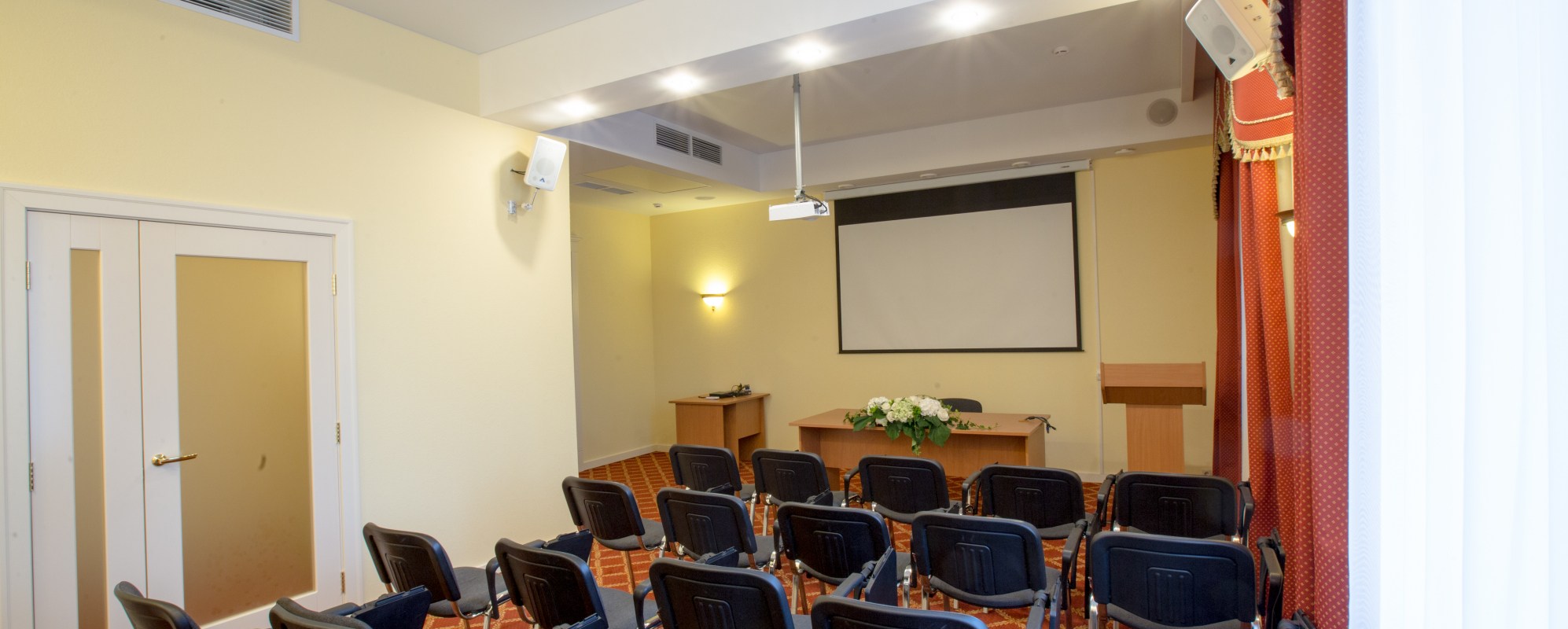 Фотографии конференц-зала Малый конференц-зал