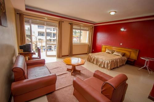 Фотографии гостиницы 
            Pel'Arps Hotel & Apartments