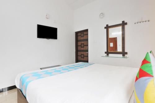 Фотография гостиницы OYO 77700 Collection O Surabhi Grand