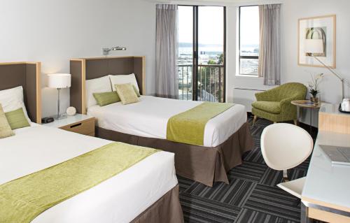 Фотография гостиницы Coast Bastion Hotel