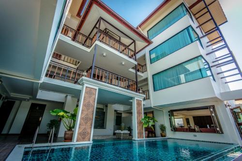 Фотография гостиницы Goldenbell Hotel Chiangmai - SHA Extra Plus