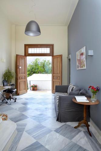 Фотография гостиницы Hydra Hotel