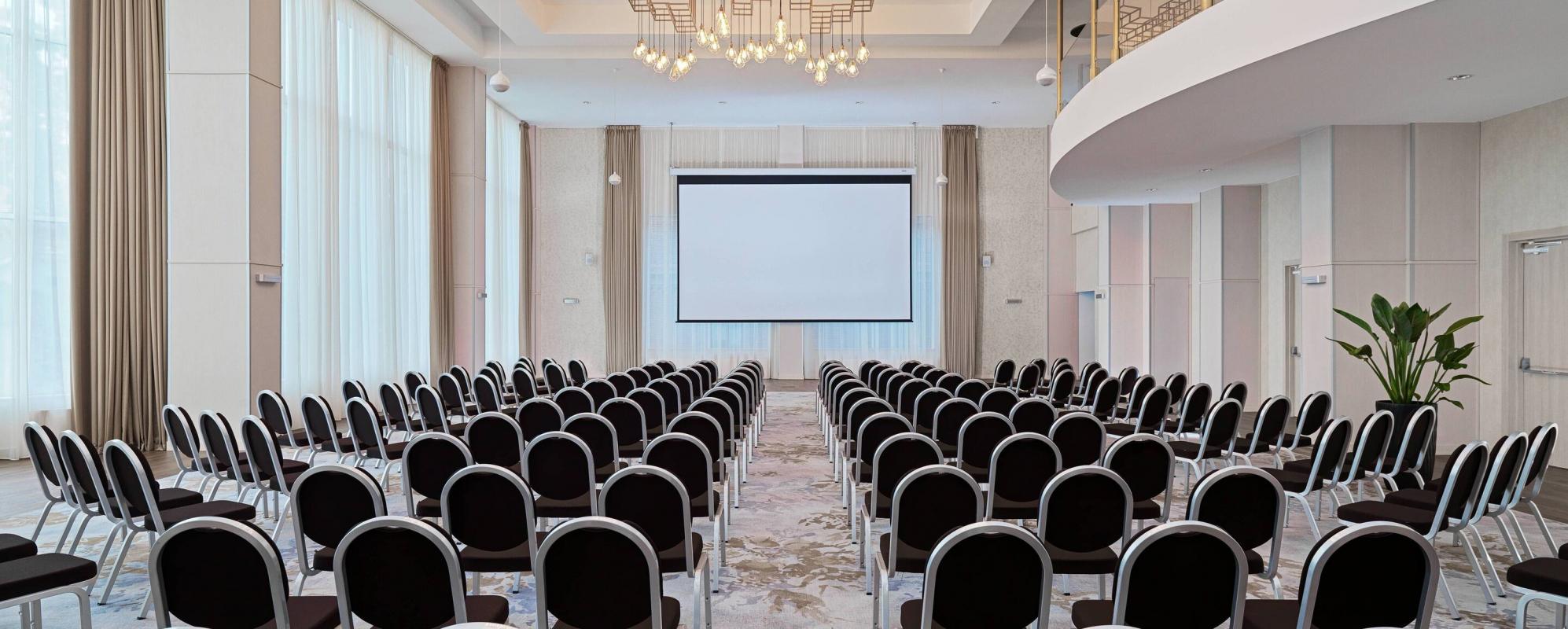 Фотографии конференц-зала Бальный зал Екатеринодар