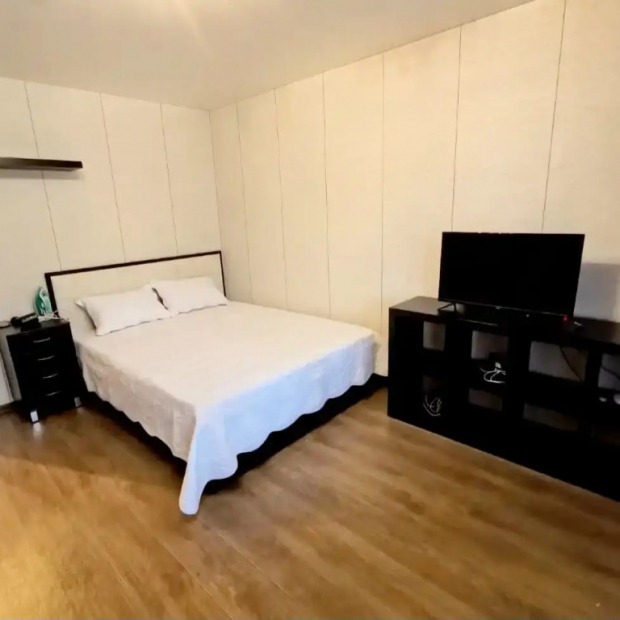 Фотографии квартиры 
            Квартира 1-комнатная в центре Томска