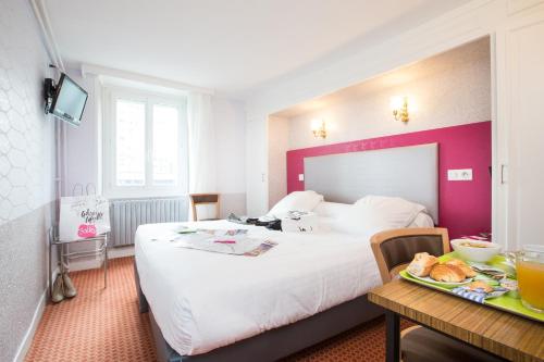 Фотография гостиницы HOTEL DE PARIS MONTPARNASSE