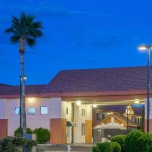 Фотографии гостиницы
Days Inn by Wyndham Tucson Airport