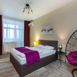 Фотография квартиры АПАРТАМЕНТЫ REHOME24 на 21 этаже с балконом