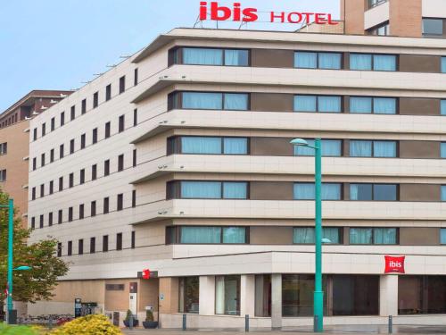 Фотография гостиницы Ibis Zaragoza Centro