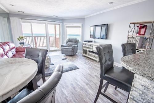 Фотография гостевого дома Beach Room 218