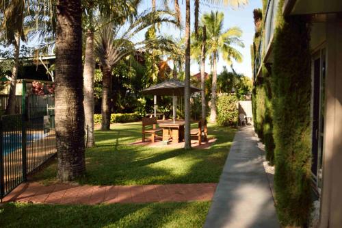 Фотографии мотеля
Motel 98