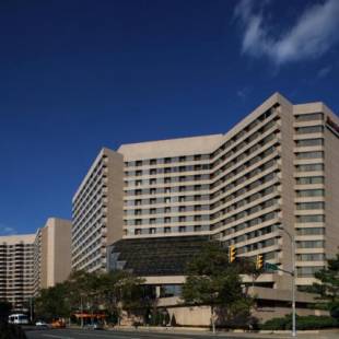 Фотографии гостиницы 
            Crystal Gateway Marriott