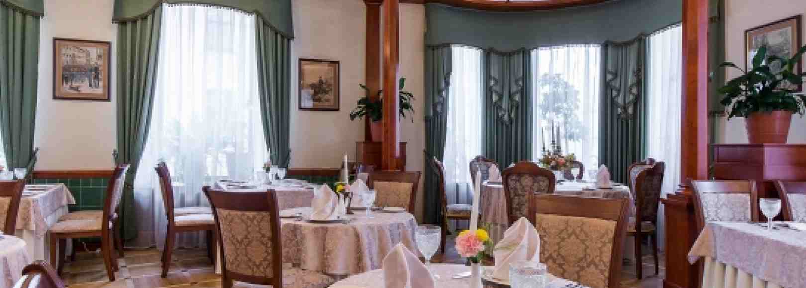 Фотография банкетного зала 1913 год Эркерный зал