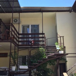 Фотография гостевого дома В центре Геленджика