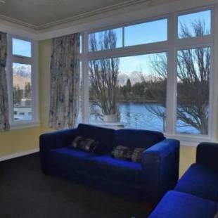 Фотографии хостела
Lakeside Backpackers