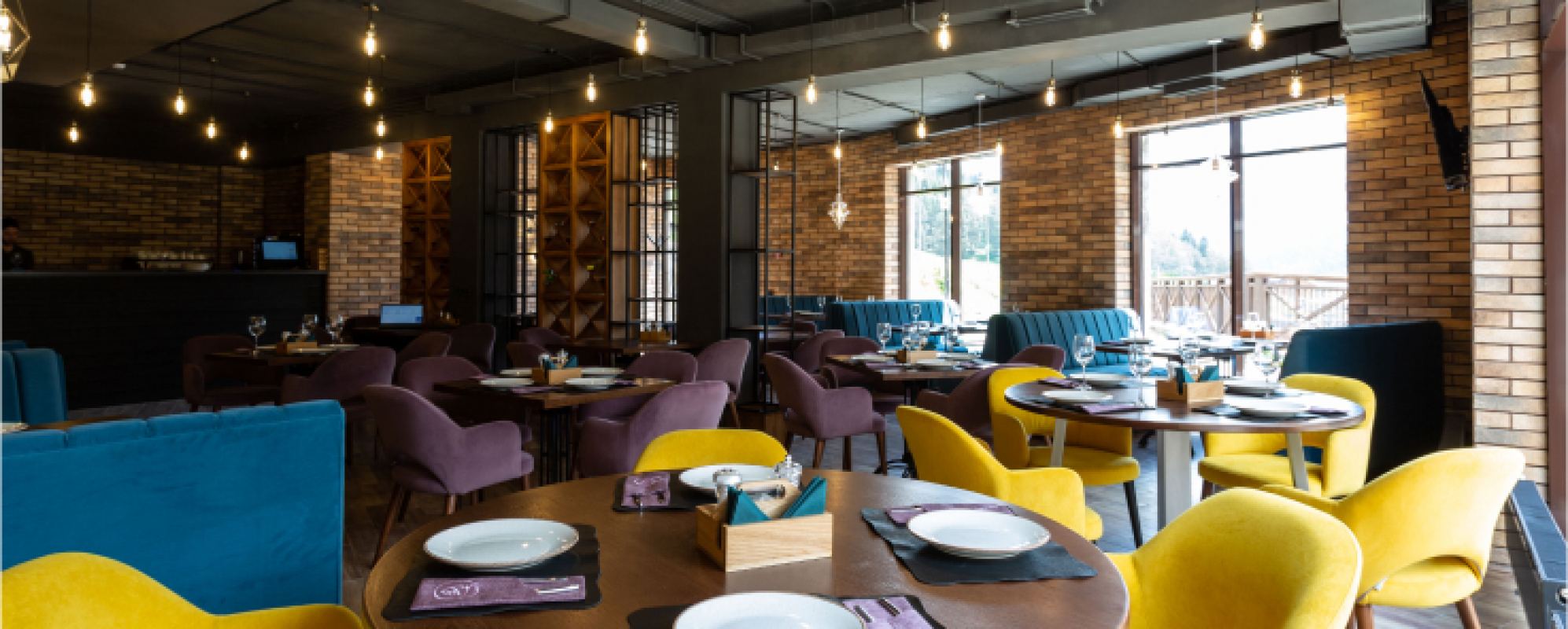 Фотографии банкетного зала Зал ресторана Axis