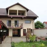 Фотография гостевого дома Pensiunea Giovani