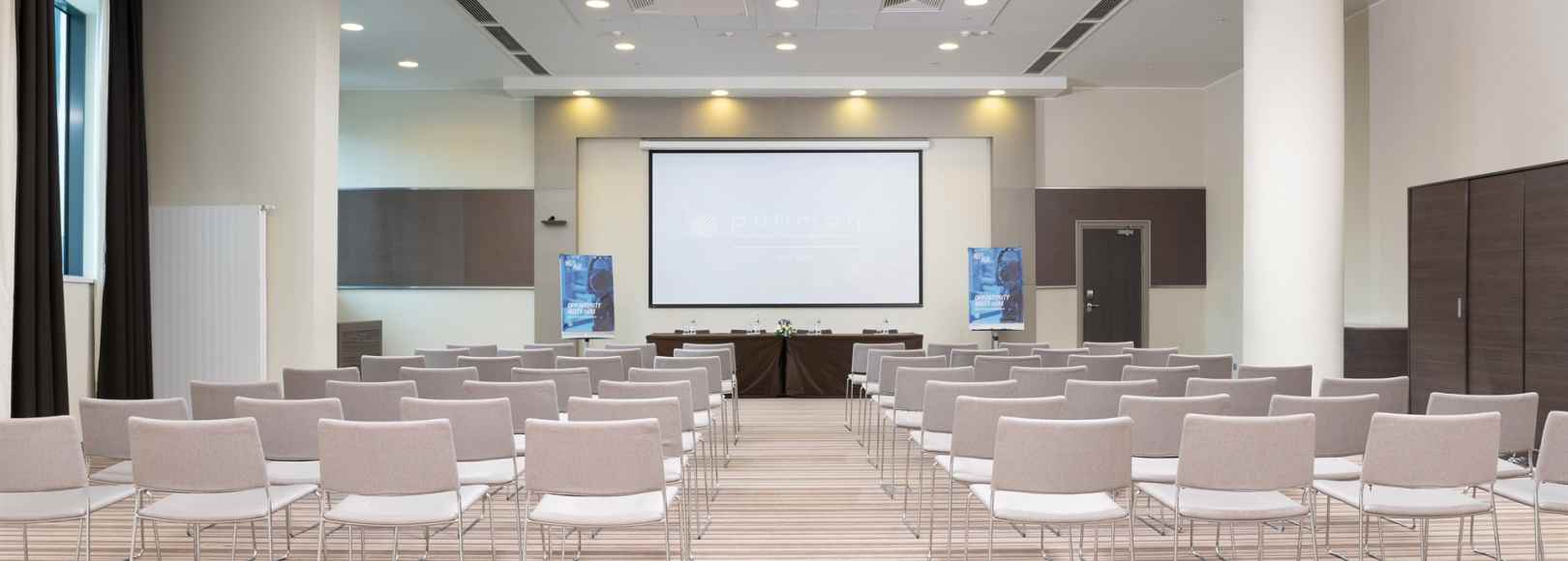 Фотография конференц-зала Камелия Пуллман Сочи Центр