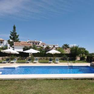 Фотографии гостевого дома
Charming Cottage in Periana with Pool