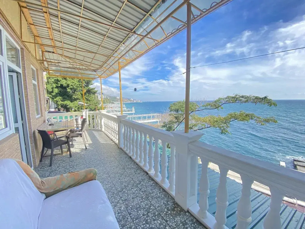 Фотография квартиры Квартира Гранд с балконом и видом на море 3/7