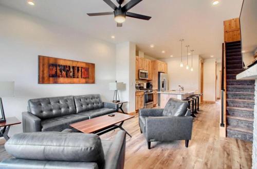 Фотография гостевого дома New Luxury Villa #290 Near Resort - Rooftop Hot Tub & Great Views - FREE Activities & Equipment Rentals Daily