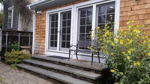 Фотография мини отеля Howland House Inn