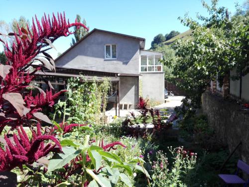 Фотография гостевого дома Дом для отпуска На Ольховской, 30