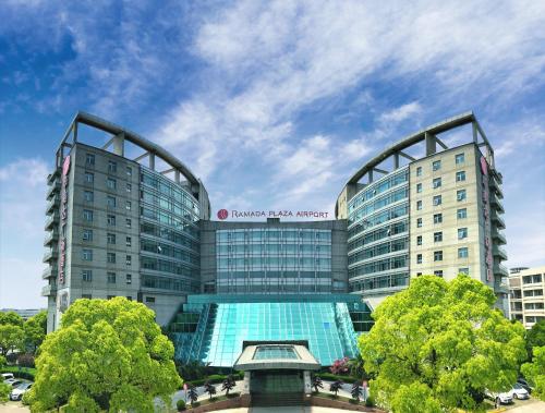 Фотография гостиницы Ramada Plaza Shanghai Pudong Airport