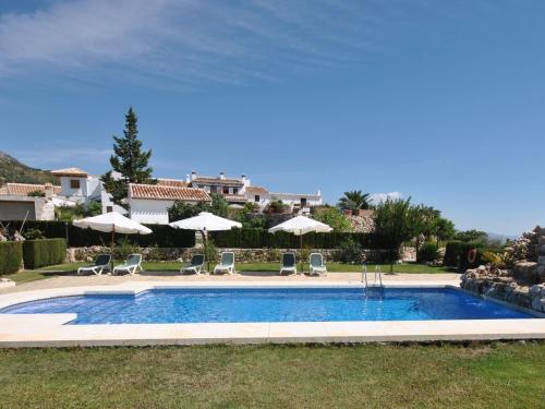 Фотография гостевого дома Charming Cottage in Periana with Pool