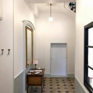 Фотографии гостевого дома
La Charuel