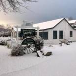 Фотография мотеля Settlers Cottage Motel