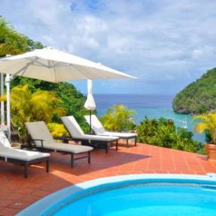 Фотографии гостиницы 
            Marigot Palms Luxury Caribbean Apartment Suites