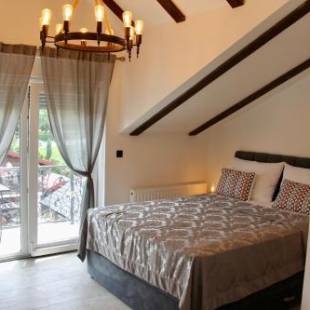 Фотографии мини отеля
Villa Waterfalls