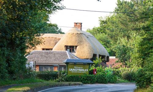 Фотография базы отдыха Sandy Balls Holiday Village