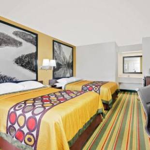 Фотографии гостиницы 
            Super 8 by Wyndham Byron/South Macon