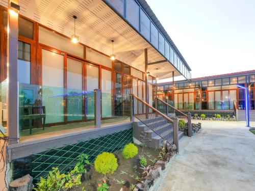 Фотография мини отеля Chan's Smart Living Inn