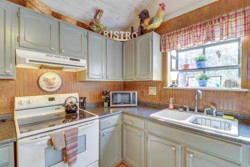 Фотография гостевого дома Along the River Cottage