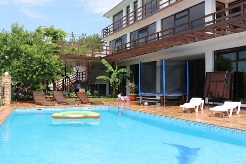 Фотографии гостевого дома 
            Laza Villa