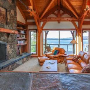 Фотографии гостевого дома
Bottle Bay Lakefront Lodge