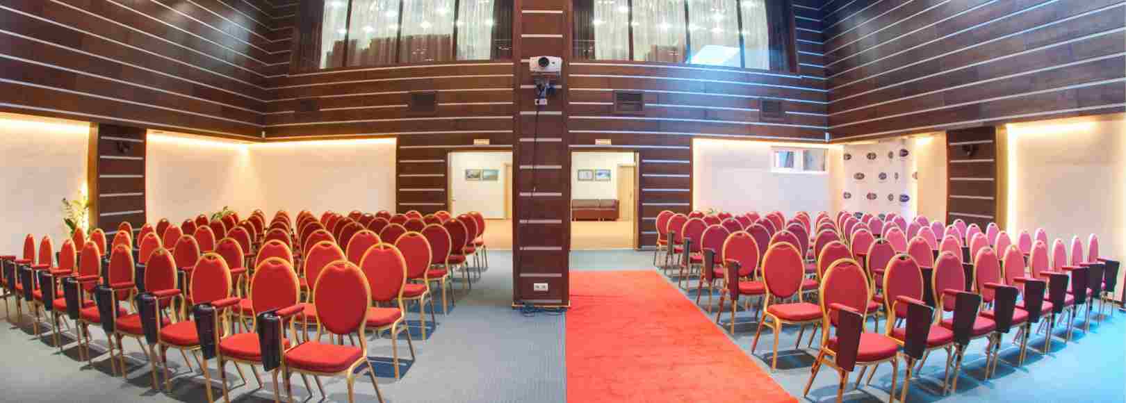 Фотография конференц-зала Континенталь