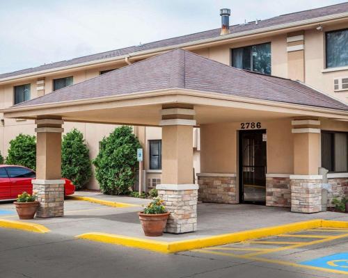 Фотография гостиницы Quality Inn Beloit