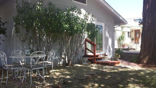 Фотография мини отеля Yosemite Plaisance Bed & Breakfast